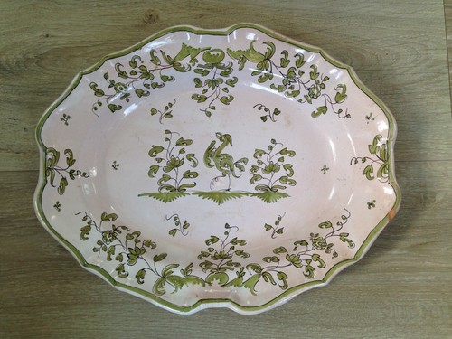 Plat faience xxéme style - plat,