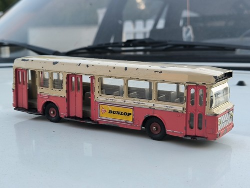 Dinky toys 889 - dinky,