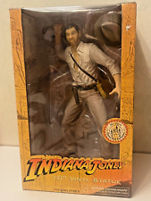 Exclusive film  Indiana Jones 10" vinyl statue Figure toy Disney Theme park 2000
