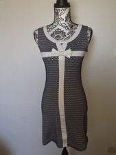 Robe   moulante taille s