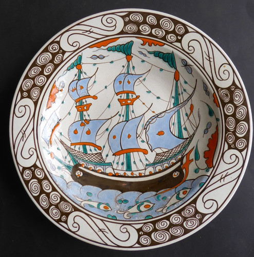 Grand plat décoratif faïence