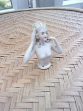 MINIATURE :  un buste d'élégante (poupée ?) - Porcelaine Allemagne