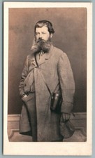 CDV 1870 Homme avec étui jumelles. Photo Ancienne Verneuil à Boulogne sur mer 62