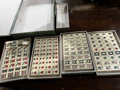 Vintage mah jong 142 tiles - 142,