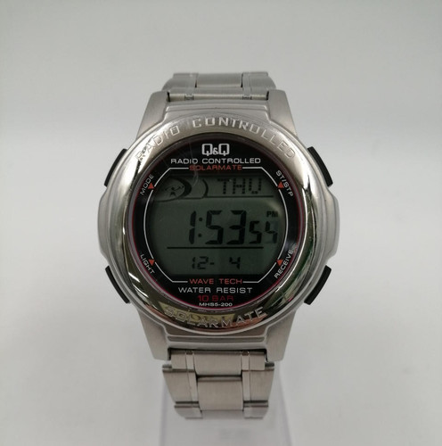 Montre radio solaire atomique