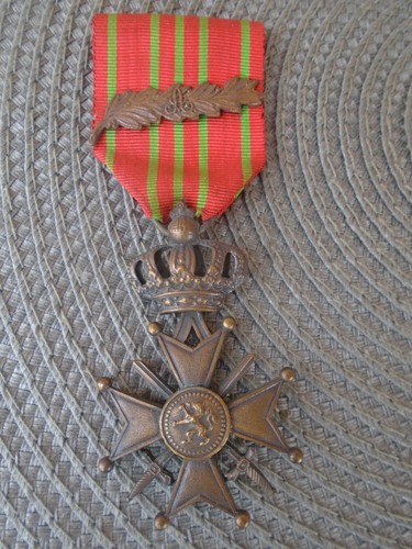 Médaille croix guerre - croix,