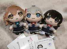 Alya cache parfois ses sentiments dans une mascotte de poupée en peluche russ...