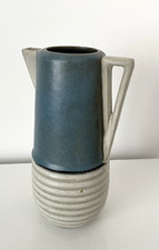 Vase pichet art déco  Louis Lourioux marque à la louve.