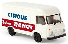 Saviem SG2 fourgon Cirque
