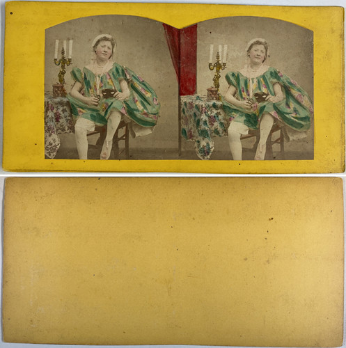 Femme assise costume de - femme,