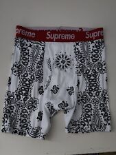 FW22 Supreme Hanes Bandana