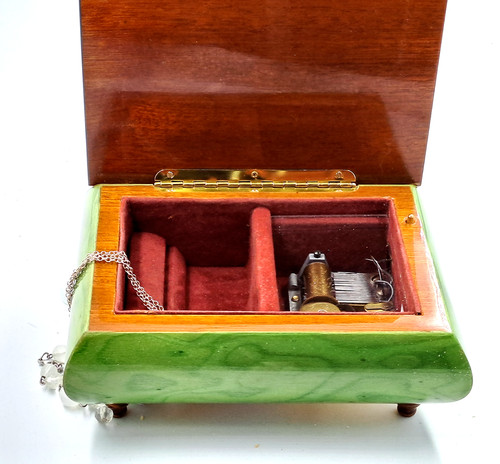 Boite bijoux à musique - ,