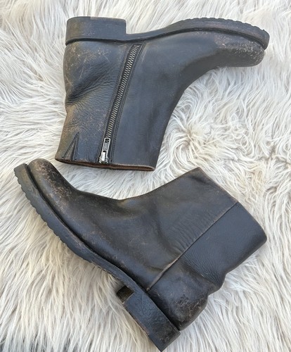 Frye nwot distressed veronica - frye,