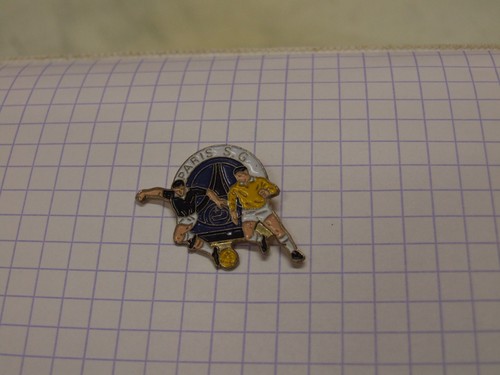 Pin football paris saint - pin's,