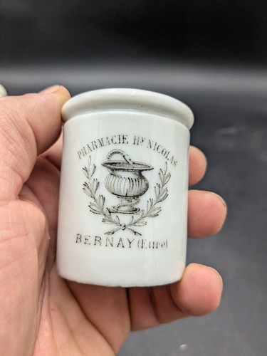 Ancien pot onguent - à,