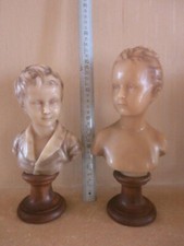 Paire de bustes en cire Louise