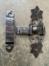 Ancien verrou en fer forgé, targette loquet ferrure penture serrure