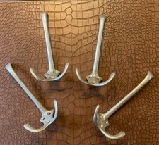 Lot 4 PORTEMANTEAU PATERE