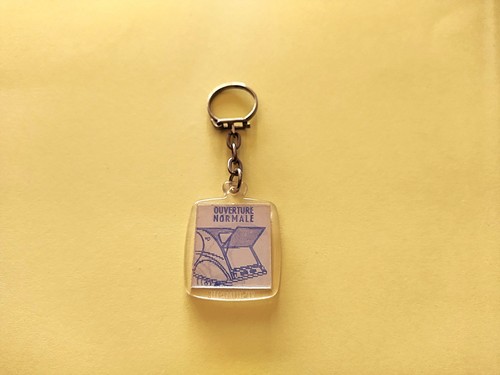 Rare ancien porte clés - rare,