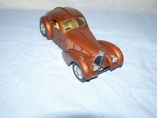 Jouet Burago: voiture Bugatti Atlantic (1936), échelle 1/24è