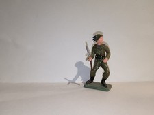 STARLUX militaire bersaglier (ref bc3) mitraillette