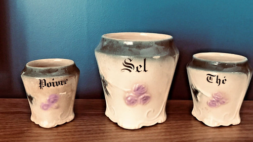 Pots faïence anciens - pots, poivre