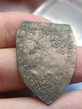 talisman ou amulette