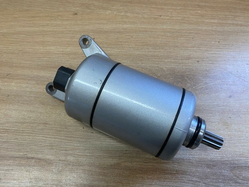 Demarreur electrique moto - un,