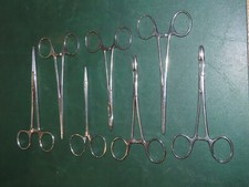 Anciens instruments de chirurgie pince chirurgicale médecine science lot instrum