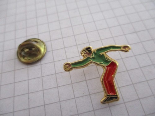 Petanque boules vintage pin - petanque,