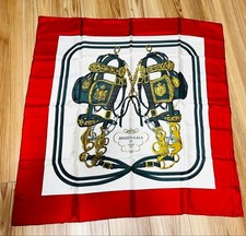 Foulard en soie HERMES Carre