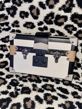Louis Vuitton Petite Malle