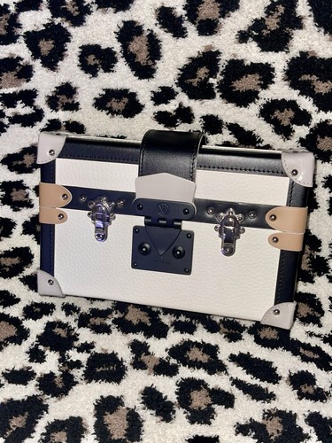 Louis vuitton petite - louis, malle