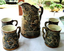 Emile Tessier? Thédore Deck? Service à orangeade? en relief, carafe + 4 gobelets