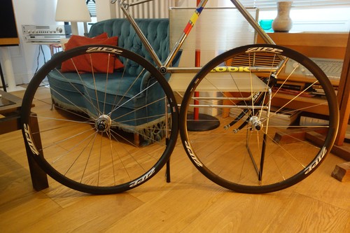 Paire roues pour boyaux - roues,