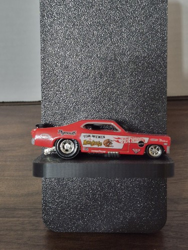 Hot wheels premium tom - hot,
