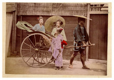 Japon, Femmes et rickshaw, Tirage vintage aquarellé, ca.1890 Japon, Femmes et ri