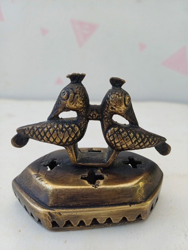 Vajri gratte pied inde - ,