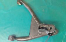 Triangle avant inférieur