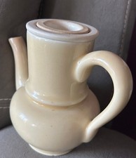 petite cafetière en faïence