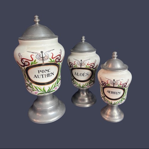 Lot pots d - de,