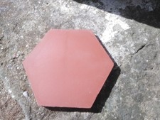    207   tomettes anciennes,