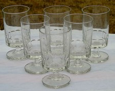 Service de 6 verres à vin rouge en verre soufflé taillé. Début Xxe s.