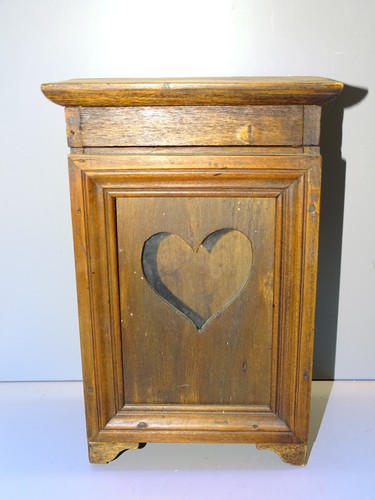 Petite armoire bois fermée - -petite,