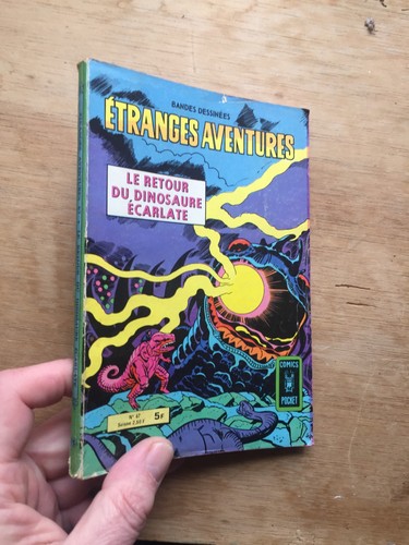 Petit format etranges - petit,