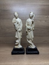 Paire de statues anciennes