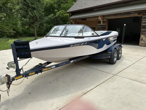 2001 ski nautique correct - 2001,