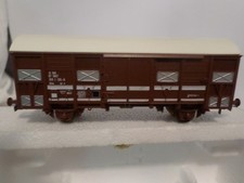 ROCO ref 4373C - Couvert métallique,Ghs, UIC toit blanc ép IV de la SNCF