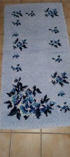 Tapis fait main - , point