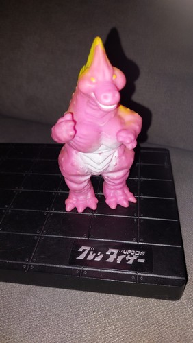 Pachi monster ultraman super - ultraman,